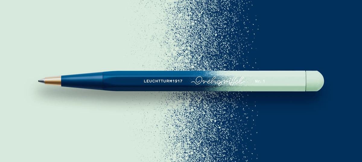 Leuchtturm1917 pen on a blue gradient background
